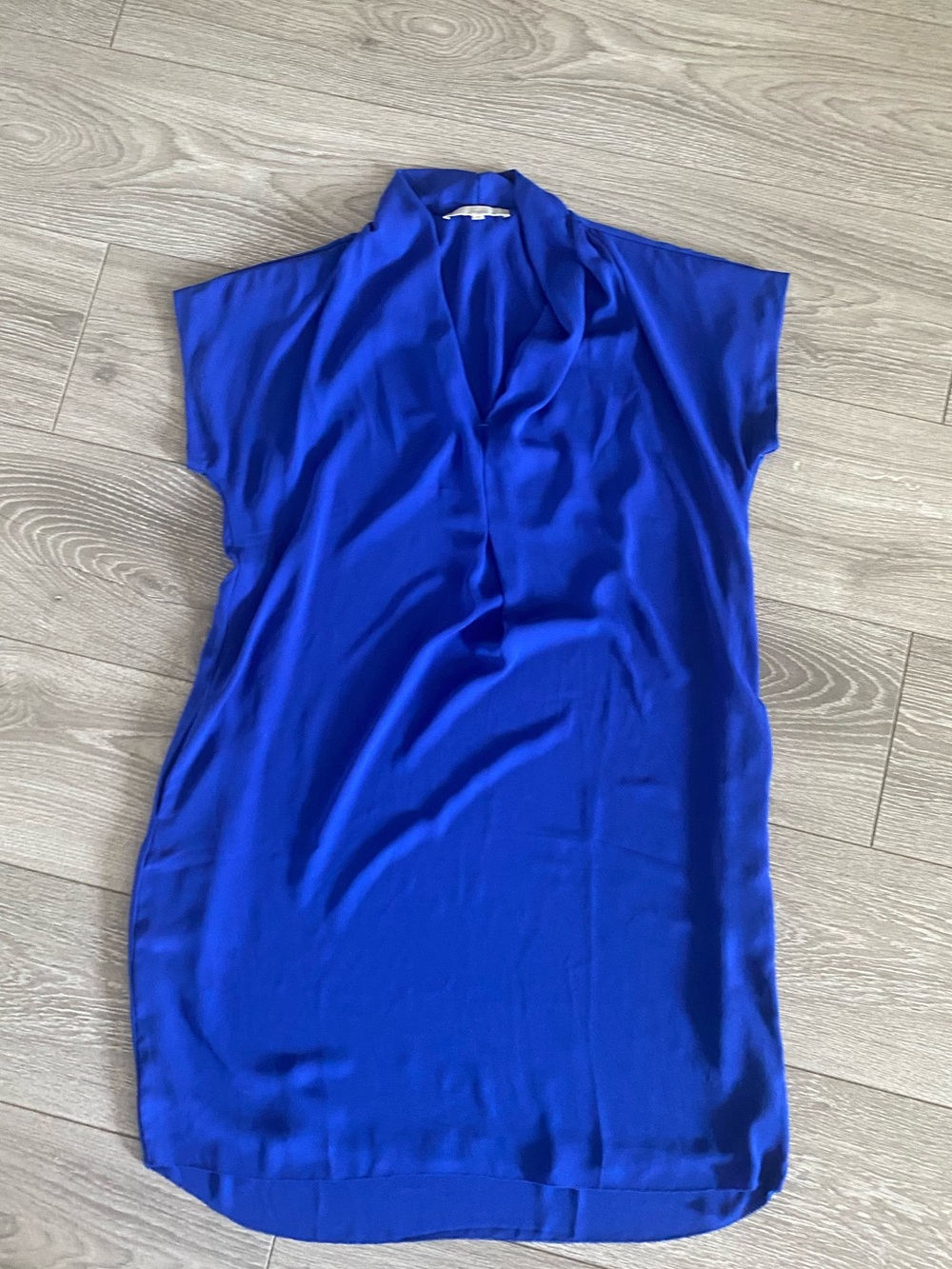 Monk & Lou Cap Sleeve V-Neck Tunic Top in Royal Blue